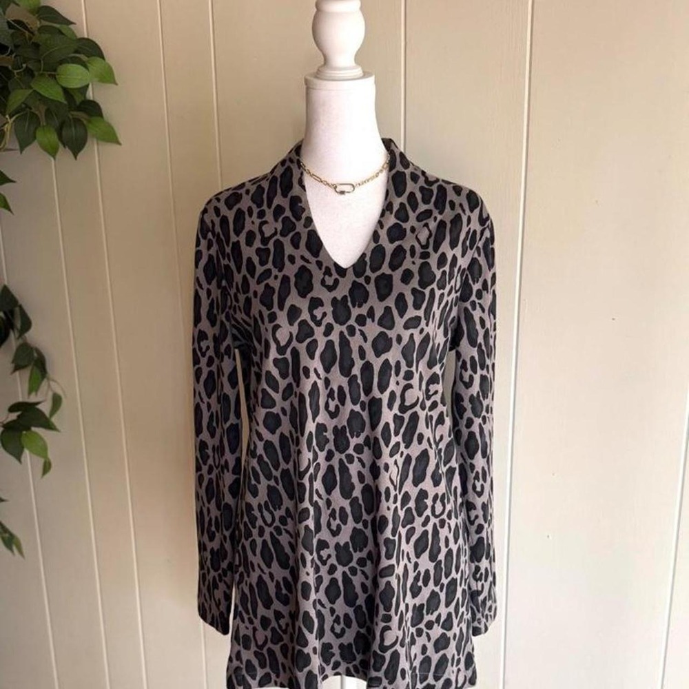 Chico's Animal Print Leopard Blouse Long Sleeves V-Neck Women's Top Size Small